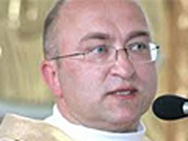 Представитель Папы Римского в Белоруссии посетил в следственном изоляторе КГБ католического священника Владислава Лазаря, который уже несколько месяцев находится под арестом, обвиненный в госизмене