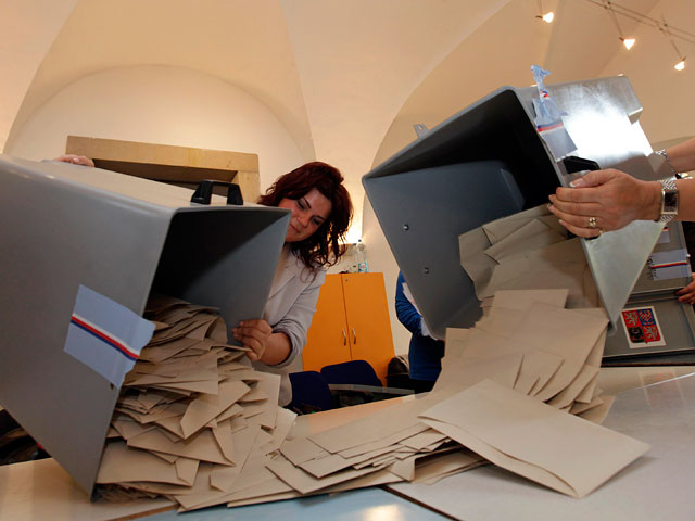 На парламентских выборах в Чехии побеждают социал-демократы