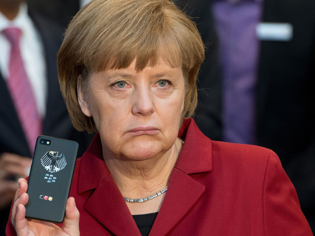 АНБ прослушивало Меркель с 2002 года, когда она еще не была канцлером