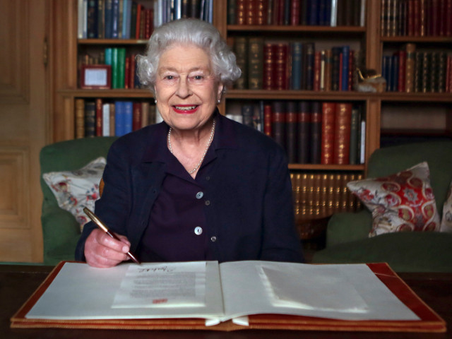 Британская королева Елизавета II одобрила хартию, регулирующую деятельность средств массовой информации