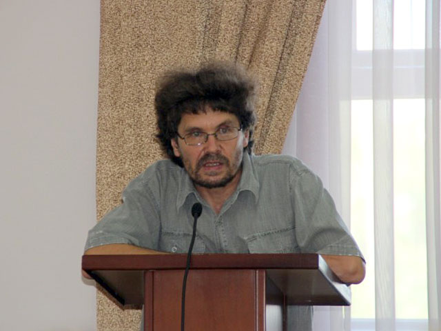 В Сочи главу кубанского "Яблока" Андрея Рудомаху задержали по подозрению в клевете. Правда, уже через несколько часов отпустили из ОВД Хостинского района Сочи