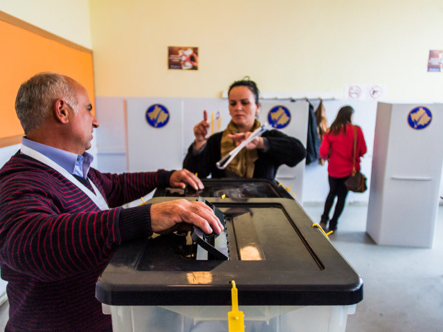 В Косово и Метохии завершилось голосование на выборах в местные органы власти