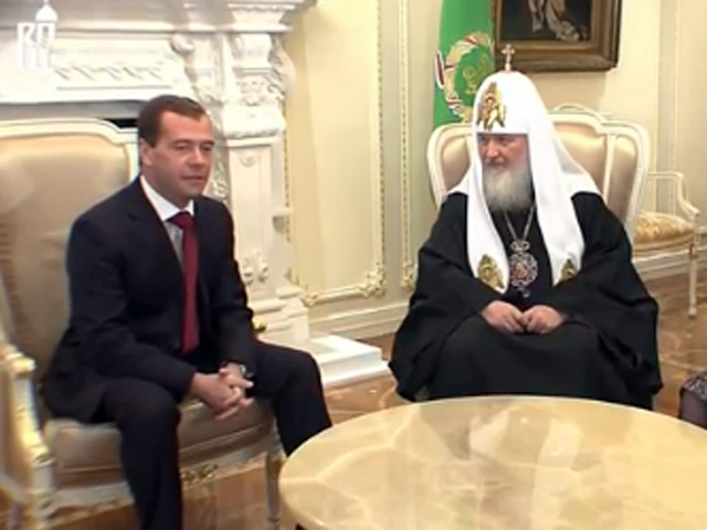 Премьер-министр РФ Дмитрий Медведев посетит во вторник Воскресенский Ново-Иерусалимский монастырь, где проведет пятое заседание попечительского совета по восстановлению обители