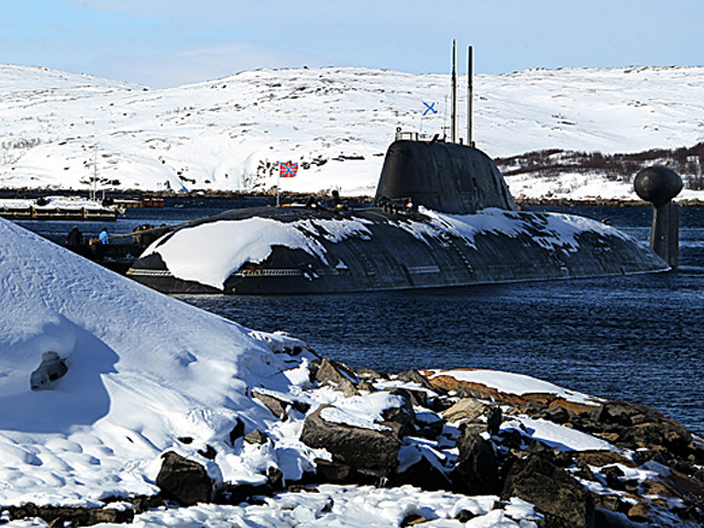 В Арктике "нарастает конфликтный потенциал", поэтому России необходимо совершенствовать структуру, состав, военно-экономическое и материально-техническое обеспечение своих вооруженных сил в этом регионе