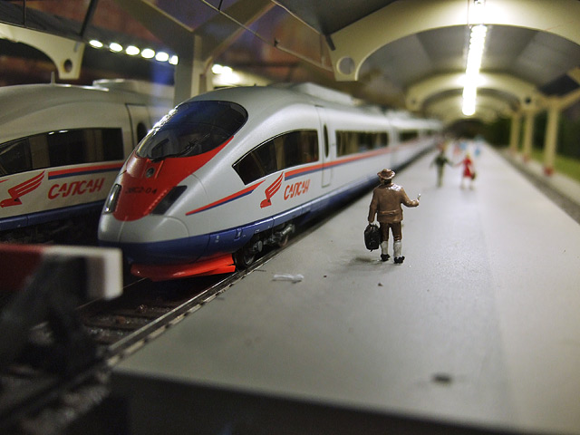 С учетом закупки высокоскоростных поездов и модернизации вокзалов проект ВСМ Москва - Казань оценивается в 1,06 трлн рублей
