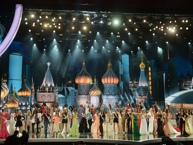 В Москве прошел полуфинал конкурса "Мисс Вселенной"