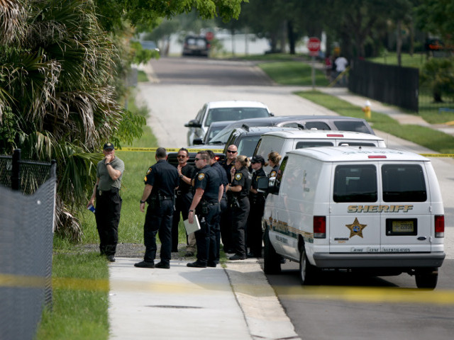 В американском штате Флорида полиция города Ривервью задержала девятилетнего школьника за попытку пронести на занятия заряженный пистолет