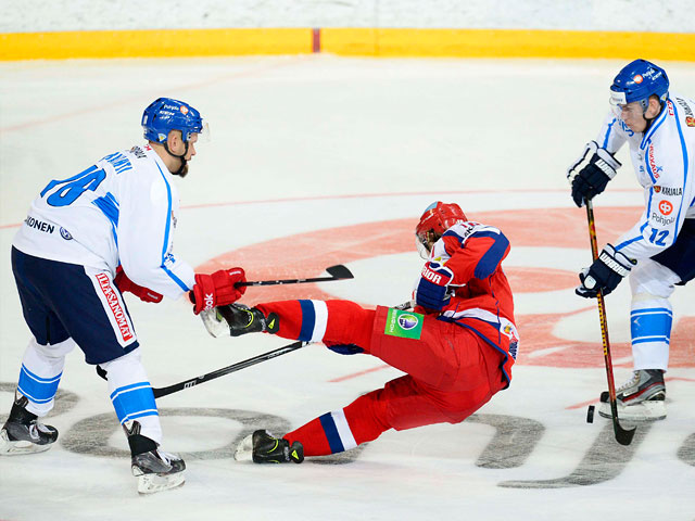 Сборная России по хоккею с поражения стартовала на втором этапе Евротура - Кубке Карьяла, уступив в четверг в Хельсинки хозяевам соревнований со счетом 3:4