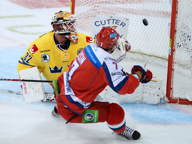 Российские хоккеисты победили шведов на этапе Евротура
