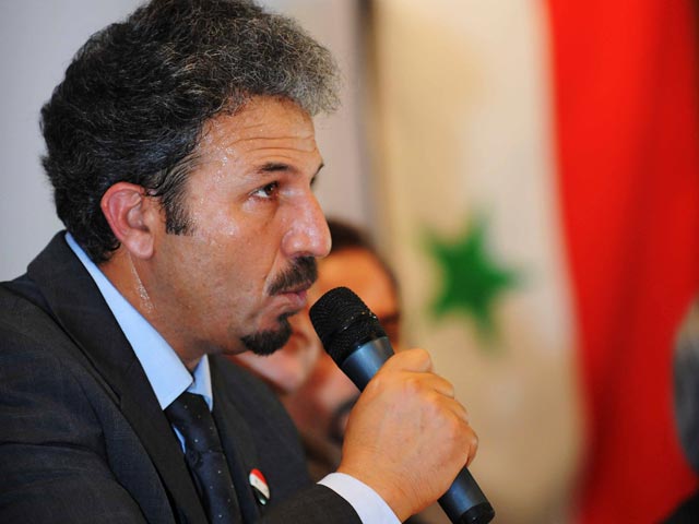 Национальная коалиция оппозиционных и революционных сил (НКОРС) готова принять участие в мирной конференции по Сирии и ждет официального приглашения от ООН в Женеву, заявил представитель коалиции Халед Салех
