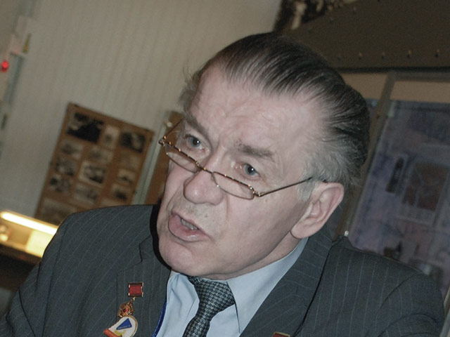 Известный советский космонавт Александр Серебров скоропостижно скончался в Москве на 70-м году жизни