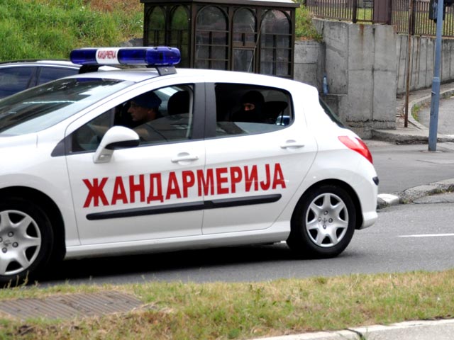 Полиция Сербии задержала по подозрению в махинациях гражданина России Виктора Славина, директора блока "Переработка" НПЗ "Панчево" компании "Нефтяная индустрия Сербии" (NIS), основным акционером которой является "Газпром нефть"