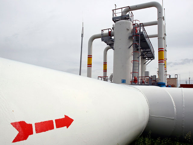 Ситуация вокруг поставок российского газа на Украину, которые с недавних пор были прекращены "Нафтогазом Украины", остается тревожной, причем более остальных волнуются европейские страны, опасающиеся за транзит газа в Европу зимой