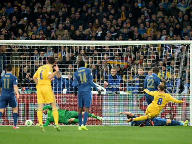 Стыковые матчи ЧМ-2014: Украина победила Францию, Португалия оказалась сильнее Швеции