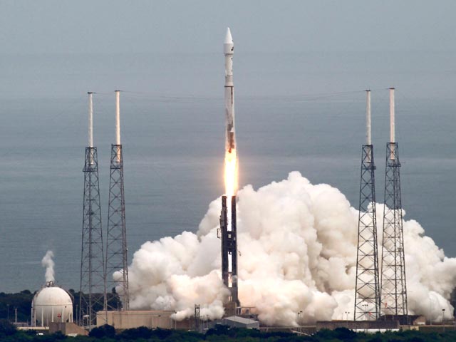Ракета- носитель Atlas V с космическим аппаратом MAVEN (Mars Atmosphere and Volatile Evolution Mission) стартовала сегодня с космодрома на мысе Канаверал во Флориде, ознаменовав тем самым начало десятой по счету миссии NASA к Красной планете