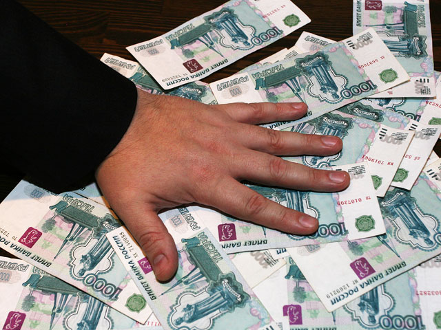 Русский Forbes: кто покупает НПФ во время "большой чистки"