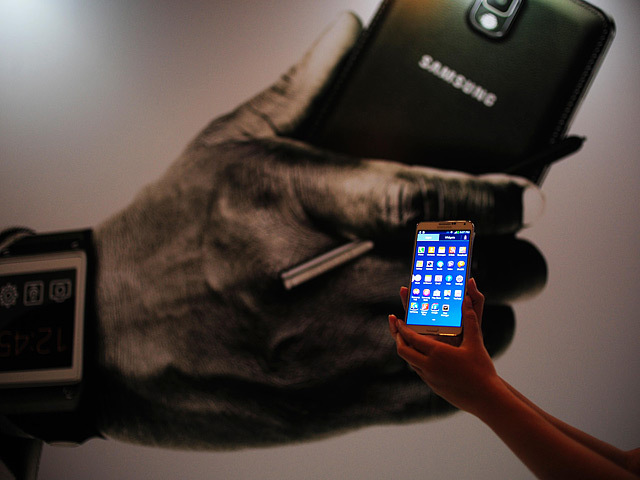 Суд постановил, что Samsung использовал разработки Apple при производстве 13 моделей устройств, включая смартфоны и планшетные компьютеры