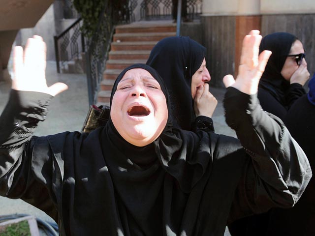 В Египте застрелили 10-летнего мальчика во время столкновения сторонников и противников президента Мурси