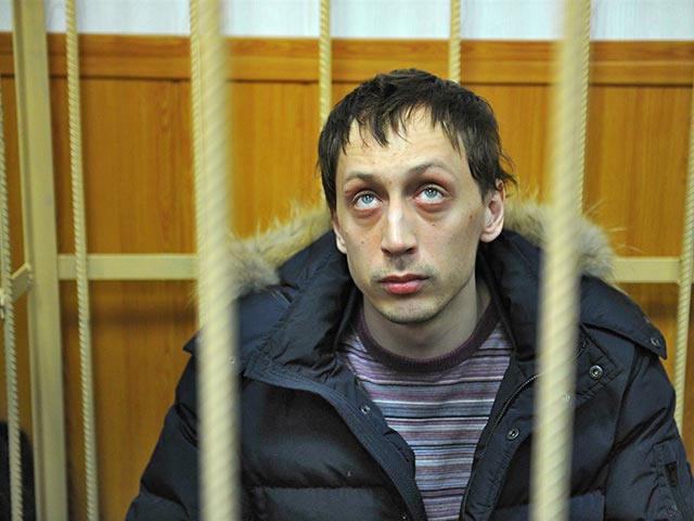 Артист ГАБТ Павел Дмитриченко, которого обвиняют в организации нападения, заявил, что следователи представили ему целый список, требуя назвать заказчика преступления