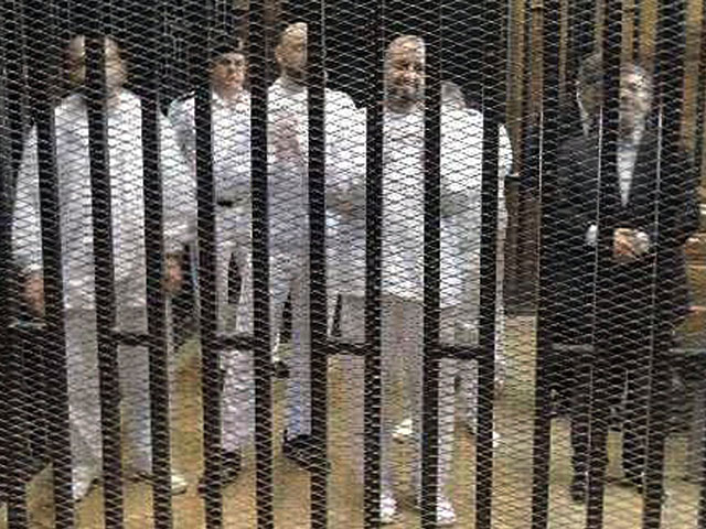 Радикальная египетская партия "Братья мусульмане", чей лидер Мохаммед Мурси был свергнут армией с поста президента Египта в июле 2013 года, собирается открыть официальные отделения по всему миру