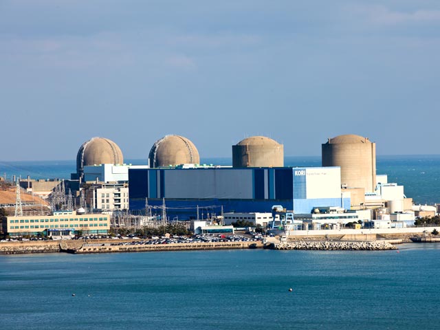 В Южной Корее из-за неполадок заглушили старейший ядерный реактор