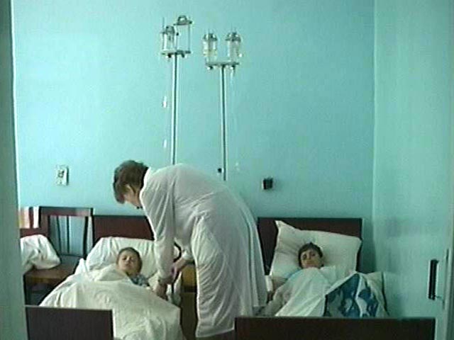 В Нижнем Тагиле Свердловской области произошла вспышка кишечной инфекции - признаки отравления обнаружены у 38 человек