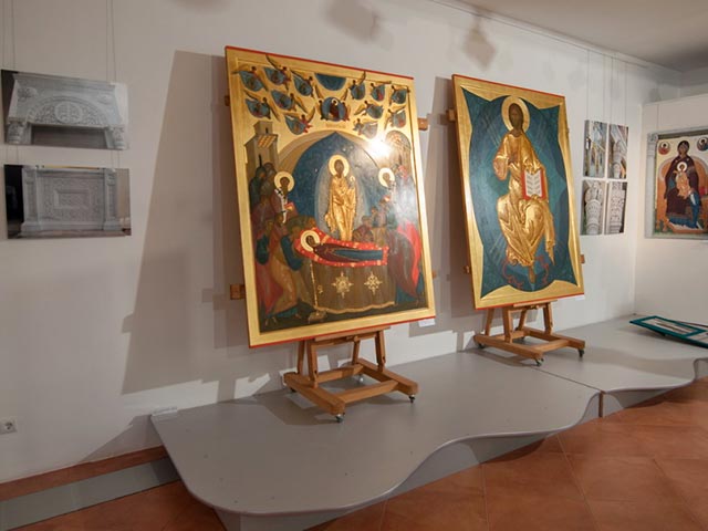 Московская духовная академия (МДА) впервые представит на открывающейся в Великом Новгороде выставке около 300 образцов современного храмового искусства