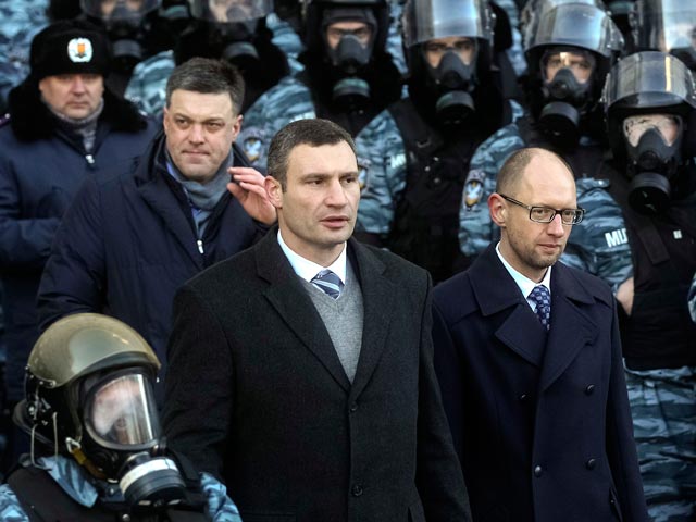Арсений Яценюк и Виталий Кличко, 27 ноября 2013 года