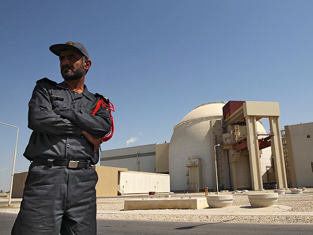 Россия и Иран ведут переговоры относительно строительства еще одной АЭС в городе Бушере, которую могут начать возводить уже в 2014 году