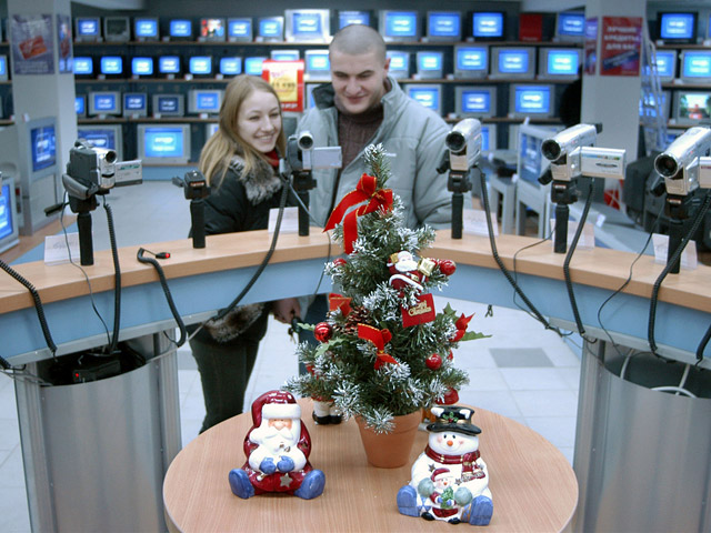 Наибольшая часть расходов в новогоднем бюджете россиян приходится на подарки