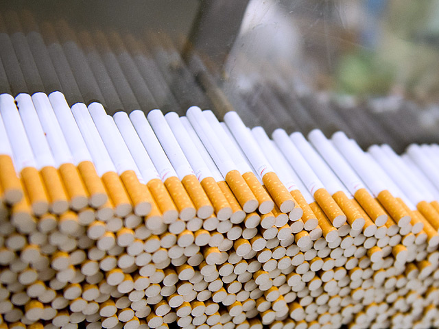 Транснациональные табачные корпорации Philip Morris International Inc. и Japan Tobacco Inc. договорились о покупке 40% (по 20%-ной доле каждая) компании Megapolis Distribution BV, являющейся российским дистрибьютором на табачных изделий