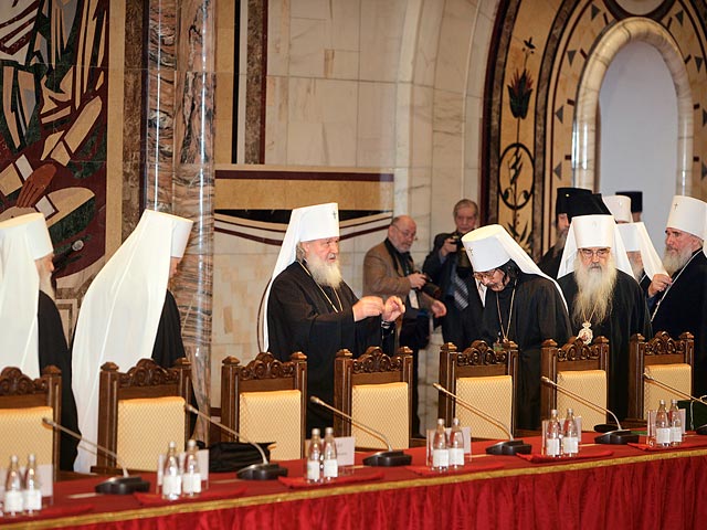 Патриарх Кирилл откроет первый съезд казачьих духовников в Москве