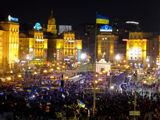 Украинская оппозиция озвучила на столичной площади Независимости условия для начала переговоров с властью