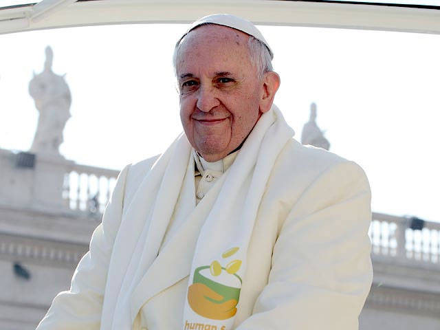Руководитель пресс-службы Святого Престола священник Федерико Ломбарди заявил в среду, что в Ватикане расценивают как позитивный знак признание Папы Римского Франциска человеком года по версии американского журнала Time