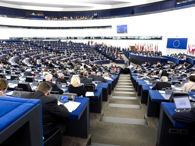 Европарламент в Страсбурге принял резолюцию "О результатах Вильнюсского саммита, будущем "Восточного партнерства", прежде всего в отношении Украины"