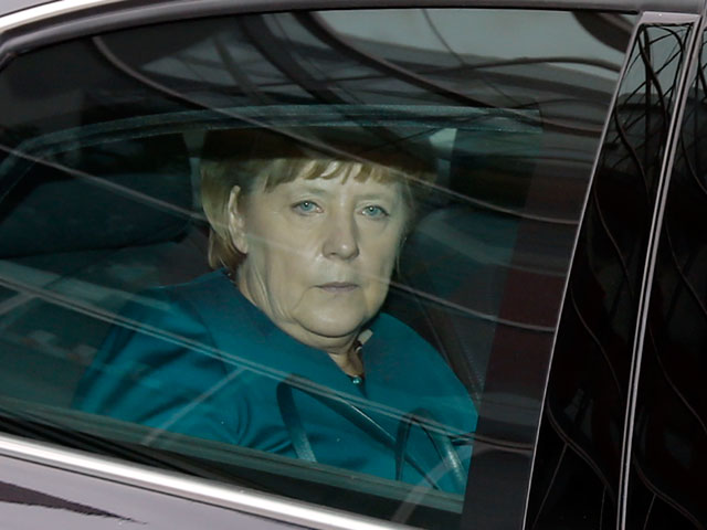 Во время поездки из Бранденбурга в Берлин канцлер Германии Ангела Меркель попала в аварию