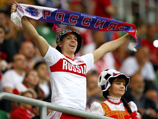 Сборная России по футболу перед мундиалем трижды сыграет в Москве