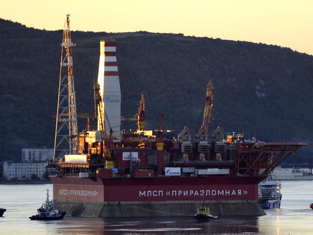 Акции Greenpeace и дело Arctic Sunrise не повлияло на планы "Газпрома" по добыче нефти в Арктике. На скандально известной платформе "Приразломная" стартовала добыча "черного золота"