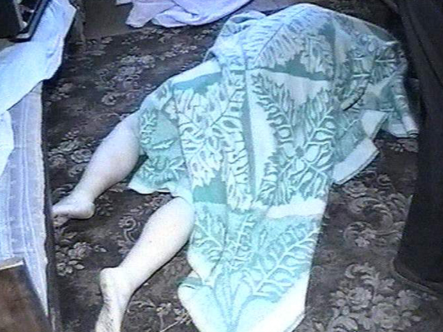 Тело 51-летней жительницы Искитима было обнаружено в ее квартире вечером в пятницу. По заключению экспертов, потерпевшая была избита и задушена