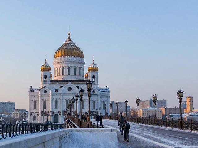 В России растет число православных и мусульман, но атеистов еще почти 20 процентов