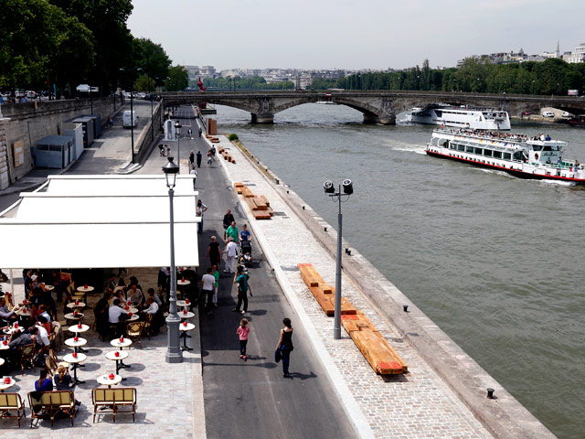 Как известно, Россия весной 2010 года выиграла конкурс на приобретение участка земли в седьмом округе Парижа на набережной Бранли напротив моста Альма  