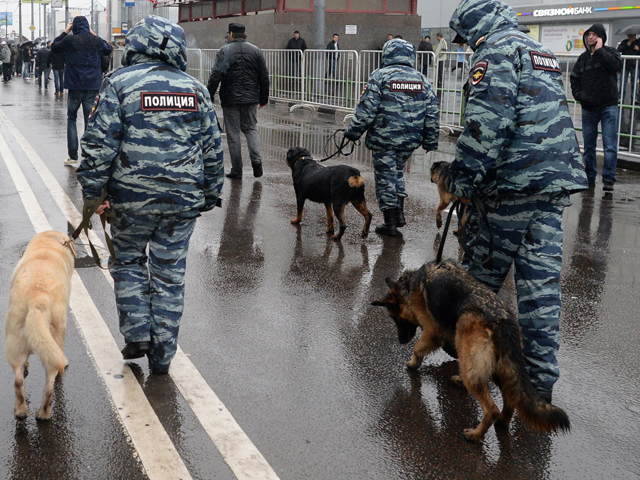 После двух терактов в Волгограде усиленные меры безопасности принимаются не только в этом городе и области, но и в других регионах Приволжского федерального округа, а также в Москве