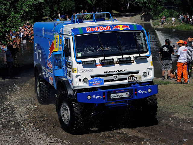 Россиянин Мардеев стал победителем первого этапа "Дакара" в зачете грузовиков