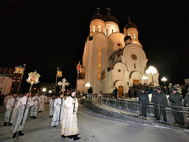 Православные верующие в России и целом ряде других стран встретили в ночь на 7 января светлый праздник Рождества Христова