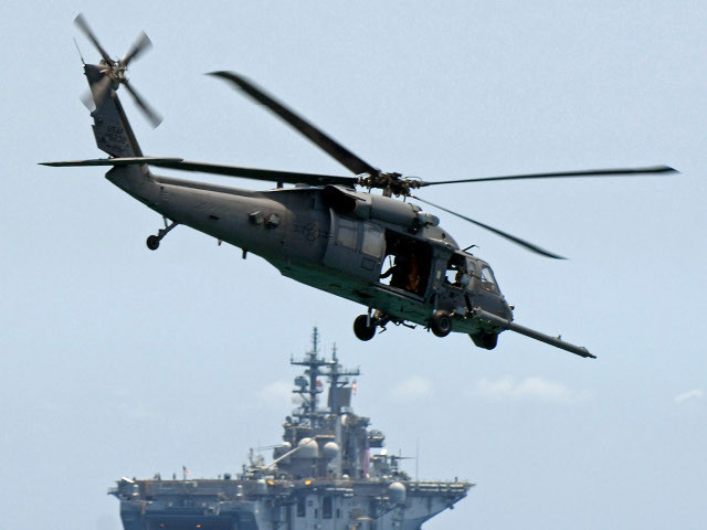 В британском графстве Норфолк потерпел крушение американский военный вертолет HH-60G Pave Hawk. Погибли четыре человека