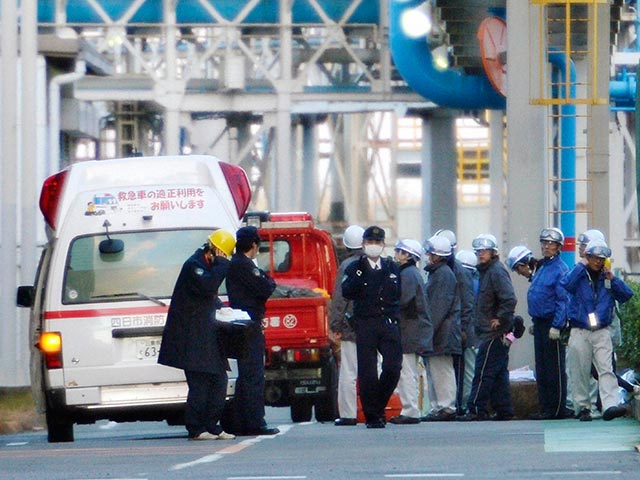 Сильный взрыв прогремел в четверг днем на химическом заводе компании Mitsubishi Materials Corp, расположенном в городе Йоккаити в юго-восточной японской префектуре Миэ