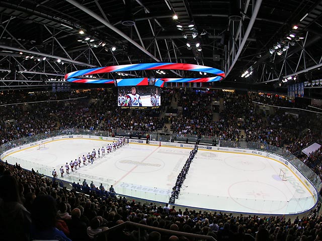 В Братиславе на "Словнафт-Арене" состоялся Матч звезд Континентальной хоккейной лиги, в котором было заброшено 34 шайбы. Впервые за всю историю игр команда Западной конференции обыграла Восточную - 18:16