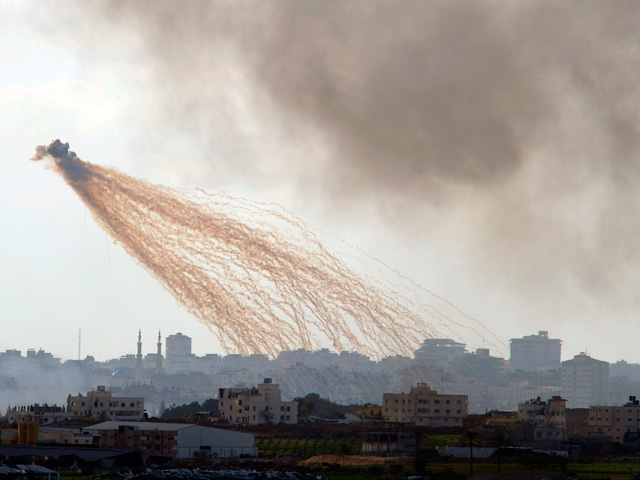 После похорон бывшего премьер-министра Ариэля Шарона поблизости от сектора Газа Израиль подвергся ракетному обстрелу