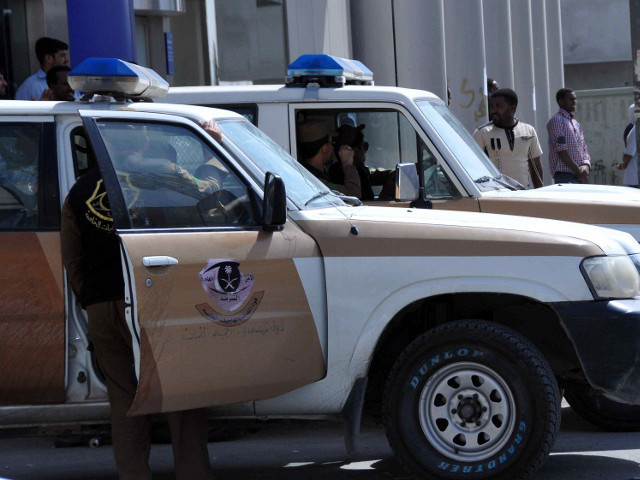 В Саудовской Аравии неизвестные обстреляли автомобиль посольства ФРГ