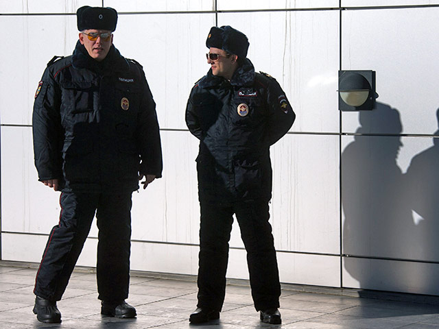 Американские СМИ распространили информацию о том, что российские правоохранительные органы начали поиски террористок-смертниц в Сочи, которые якобы прибыли в столицу Зимней Олимпиады для проведения серии терактов